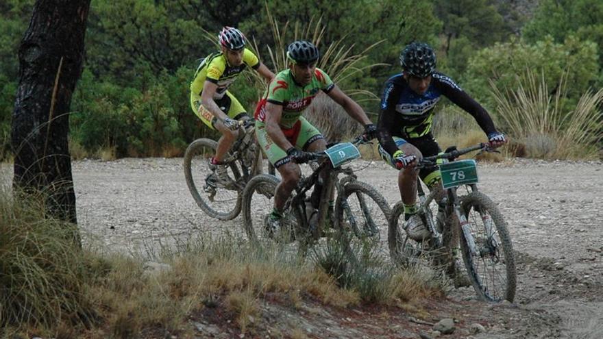 Lección de supervivencia en la Bike Maraton de Yéchar