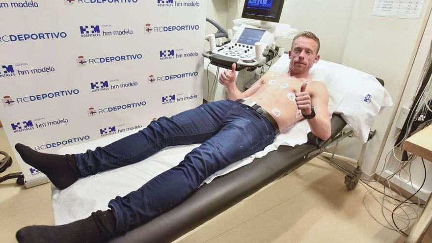 Michael Krohn-Dehli pasa revisión médica con el Deportivo. // Casteleiro/Roller Agencia