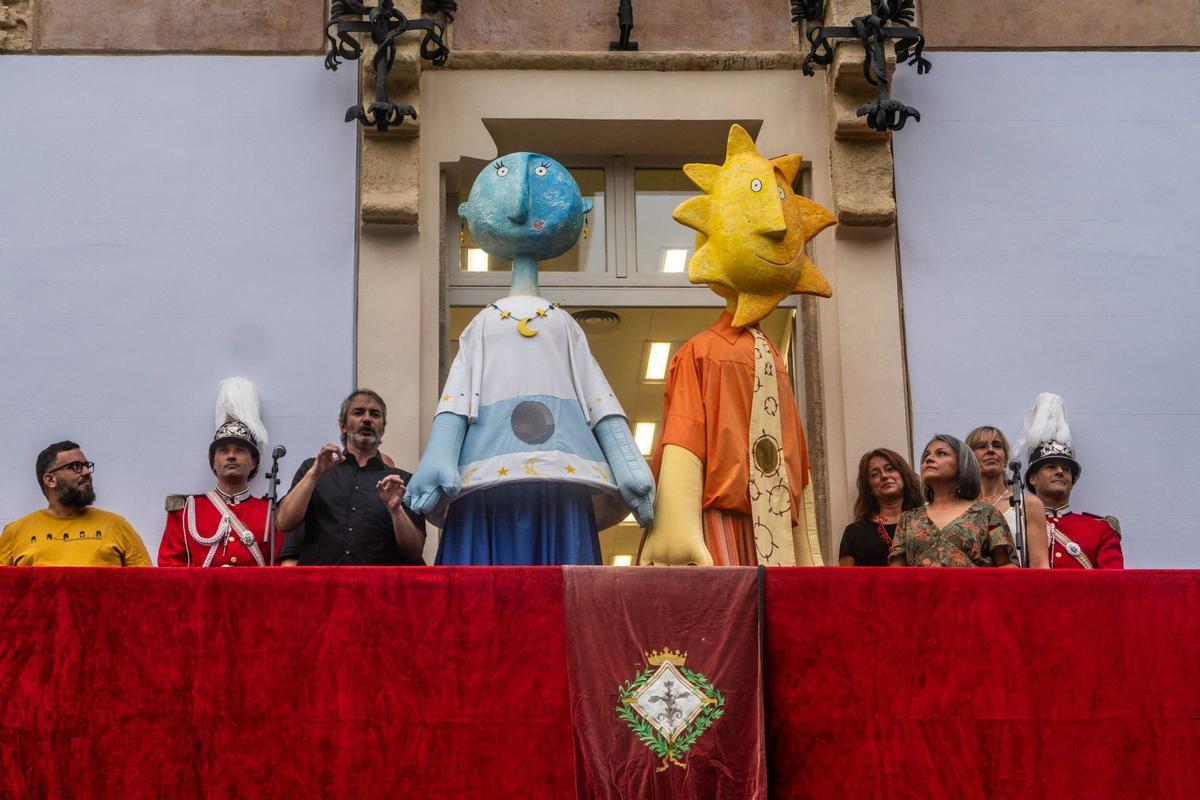 Las colles de Gràcia no han llegado a un acuerdo antes del pregón de la Fiesta Mayor, con lo que los actos de cultura popular quedarían desconvocados en los próximos días.