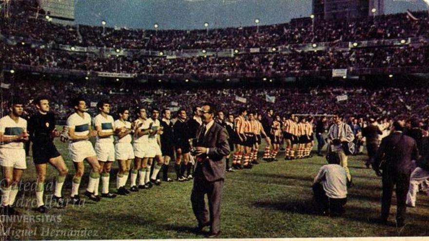 Imagen de la final de Copa de 1969 entre el Elche y Athletic Club de Bilbao