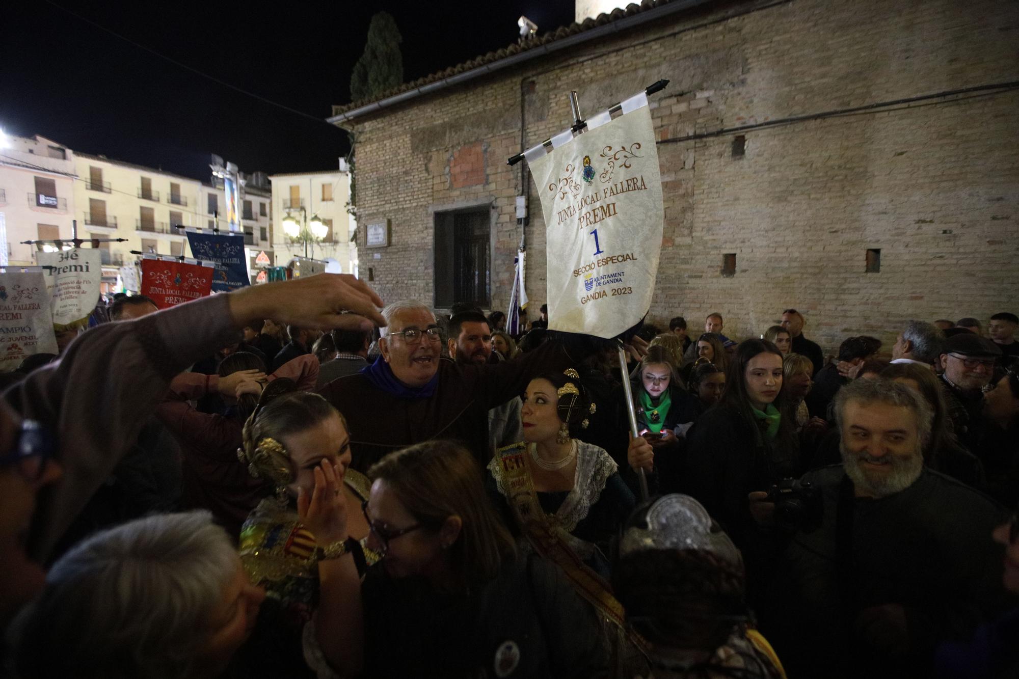 Todas las fotos de la entrega de premios falleros de Gandia