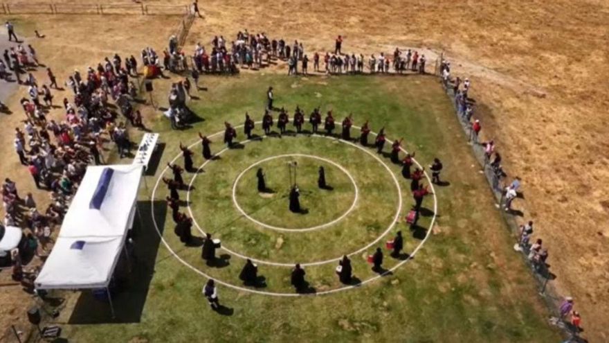 Imaxe de dron da actuación da Real Xuvenil, a banda campioa do primeiro grado no XVI Certame Celtibérico de Manzaneda.