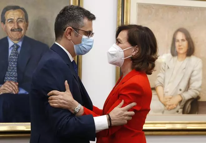 El Gobierno bajará el ritmo de los 'decretazos' para evitar más frentes con el Constitucional