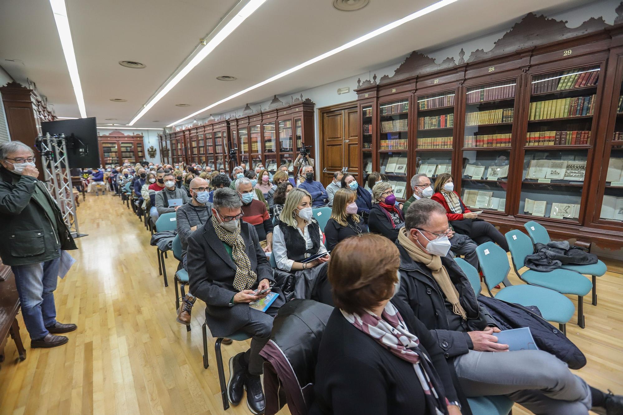 La Acadèmia Valenciana de la Llengua y El Tempir presentan una campaña en Orihuela para poner en valor el valenciano en la Vega Baja