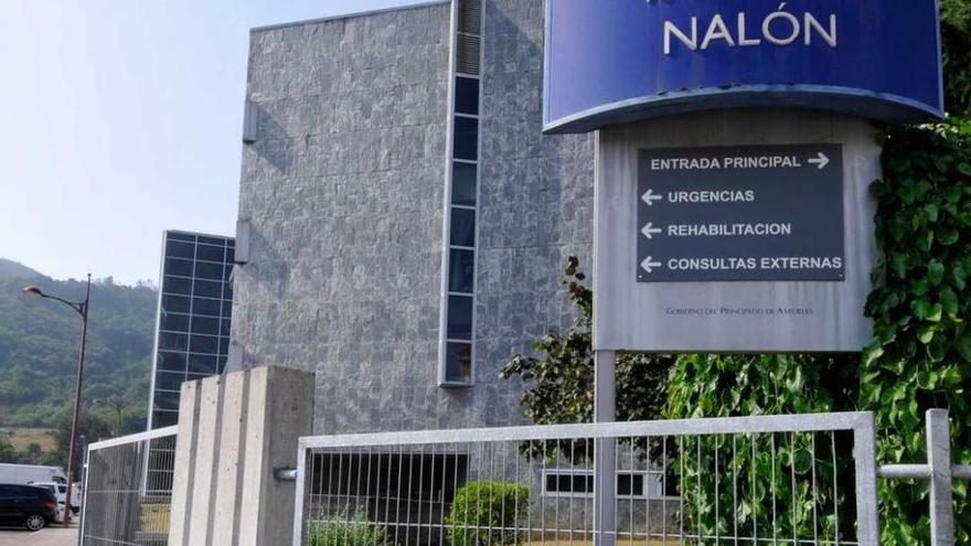 El Hospital Valle del Nalón de Riaño, que contará con el nuevo equipo dedicado al área de Urología.