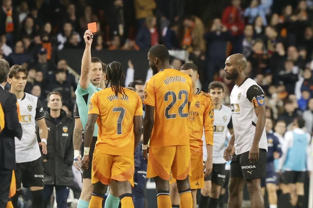 Las mejores fotos del partido entre el Valencia y el Real Madrid