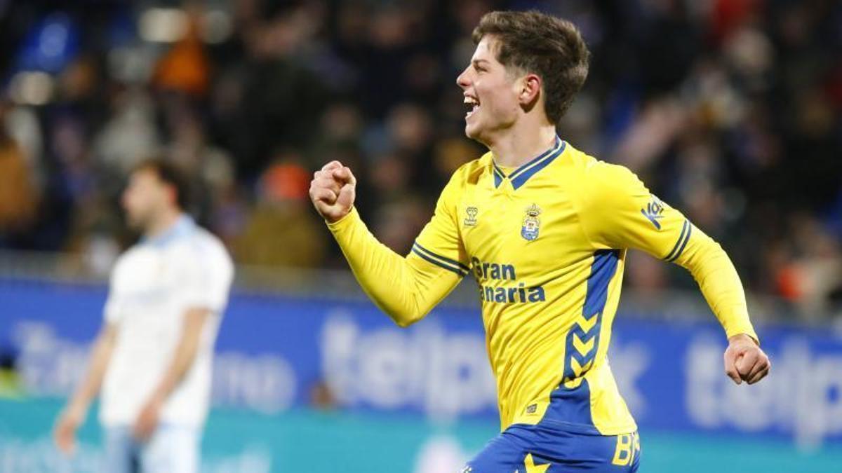 Estanis Pedrola celebrando su gol ante el Real Zaragoza.