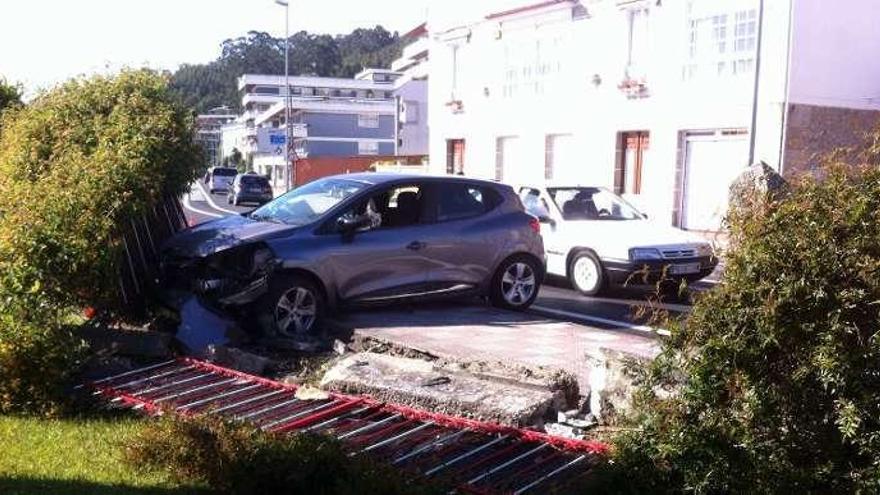 Vehículo accidentado en Santa Marta. // FdV