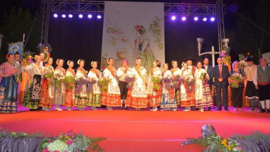 Foto de familia en el XVI Festival de Folklore de la Peña Huertana El Limonar