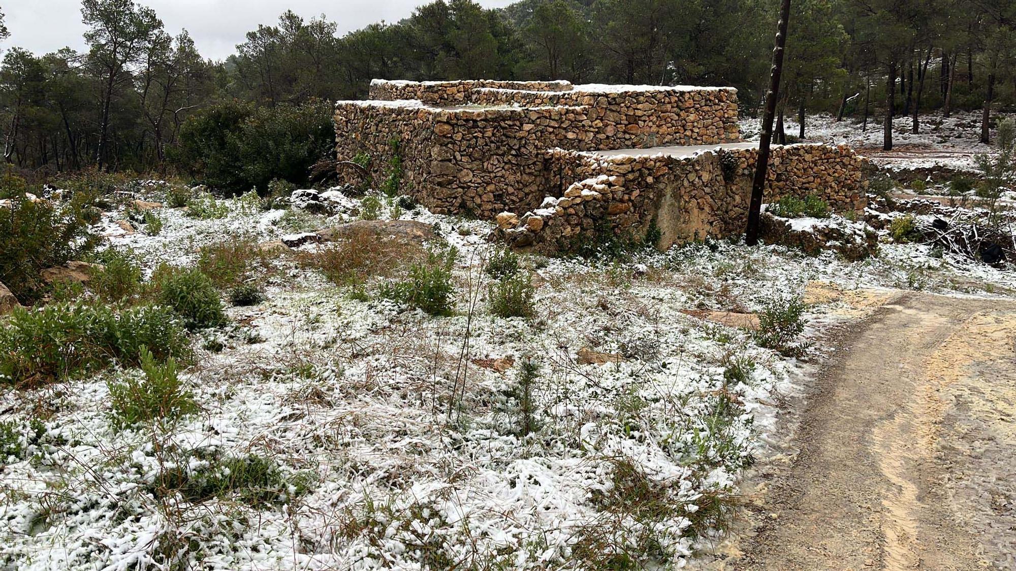 Galería de imágenes de la nevada por la borrasca Juliette en Ibiza