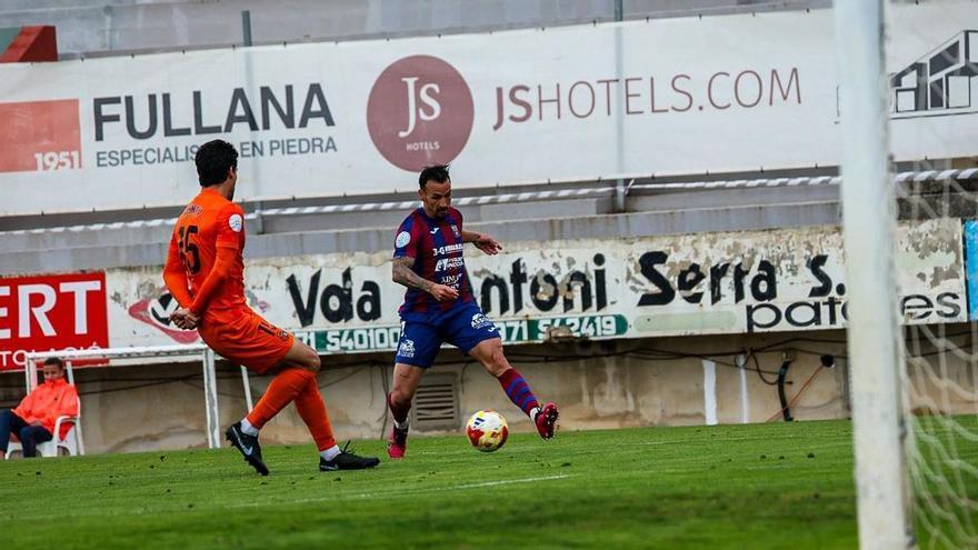 El Poblense remonta al Torrent y acaricia el play-off de ascenso