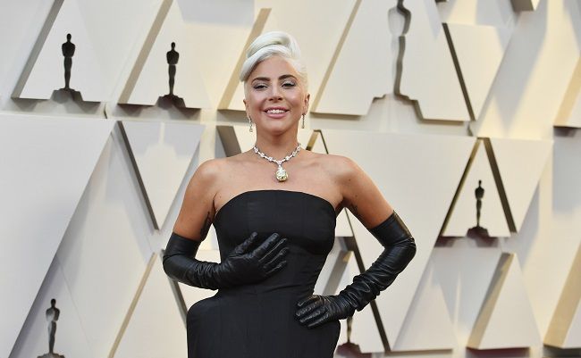 El diamante de Tiffany &amp; Co de Lady Gaga en los Premios Oscar 2019 es un homenaje a Audrey Hepburn