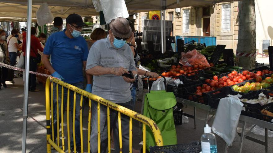 Mesures de seguretat al mercat de Berga.