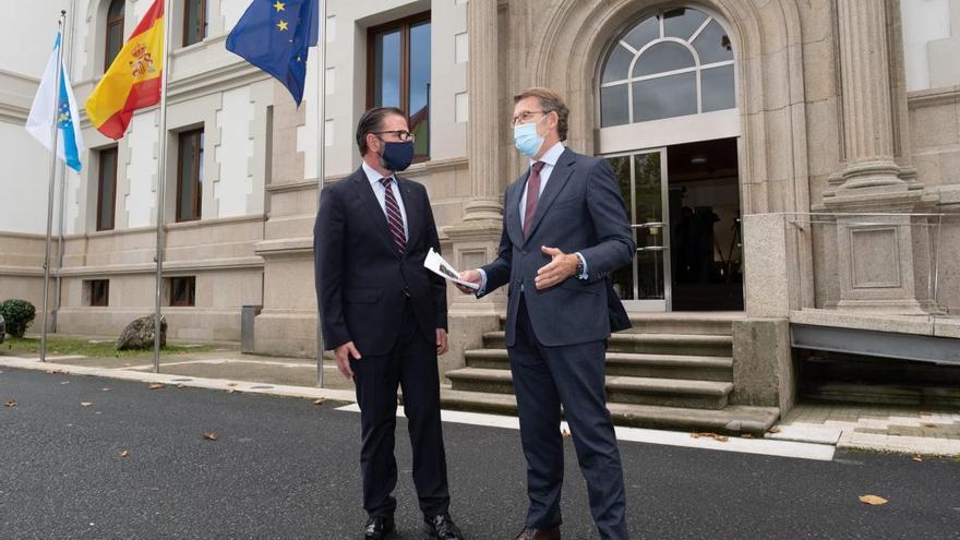 Feijóo, tras reunirse con el alcalde de Ferrol esta mañana // FdV