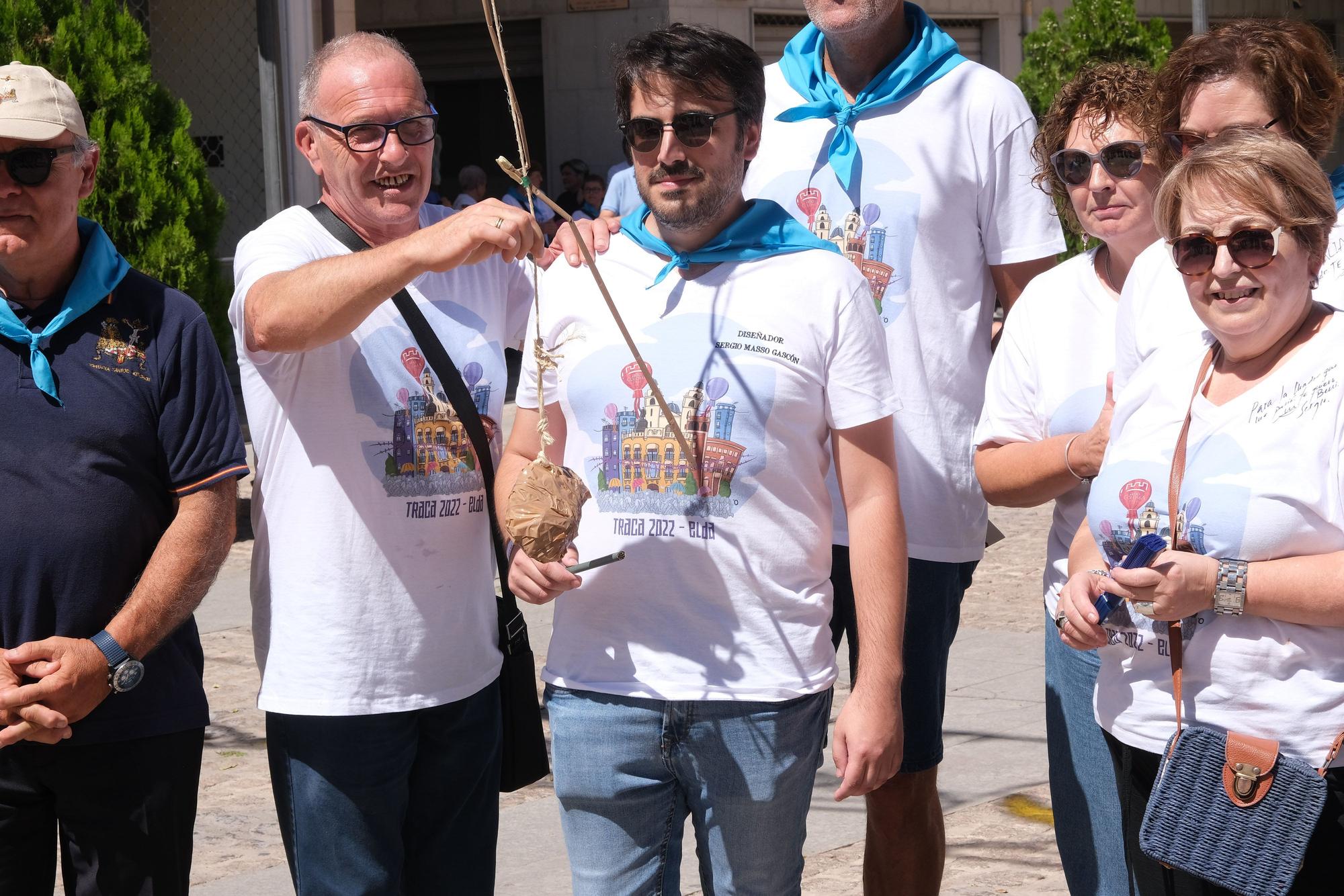 Segundo día de "Correr la traca" y suelta de globos de las Fiestas Mayores de Elda