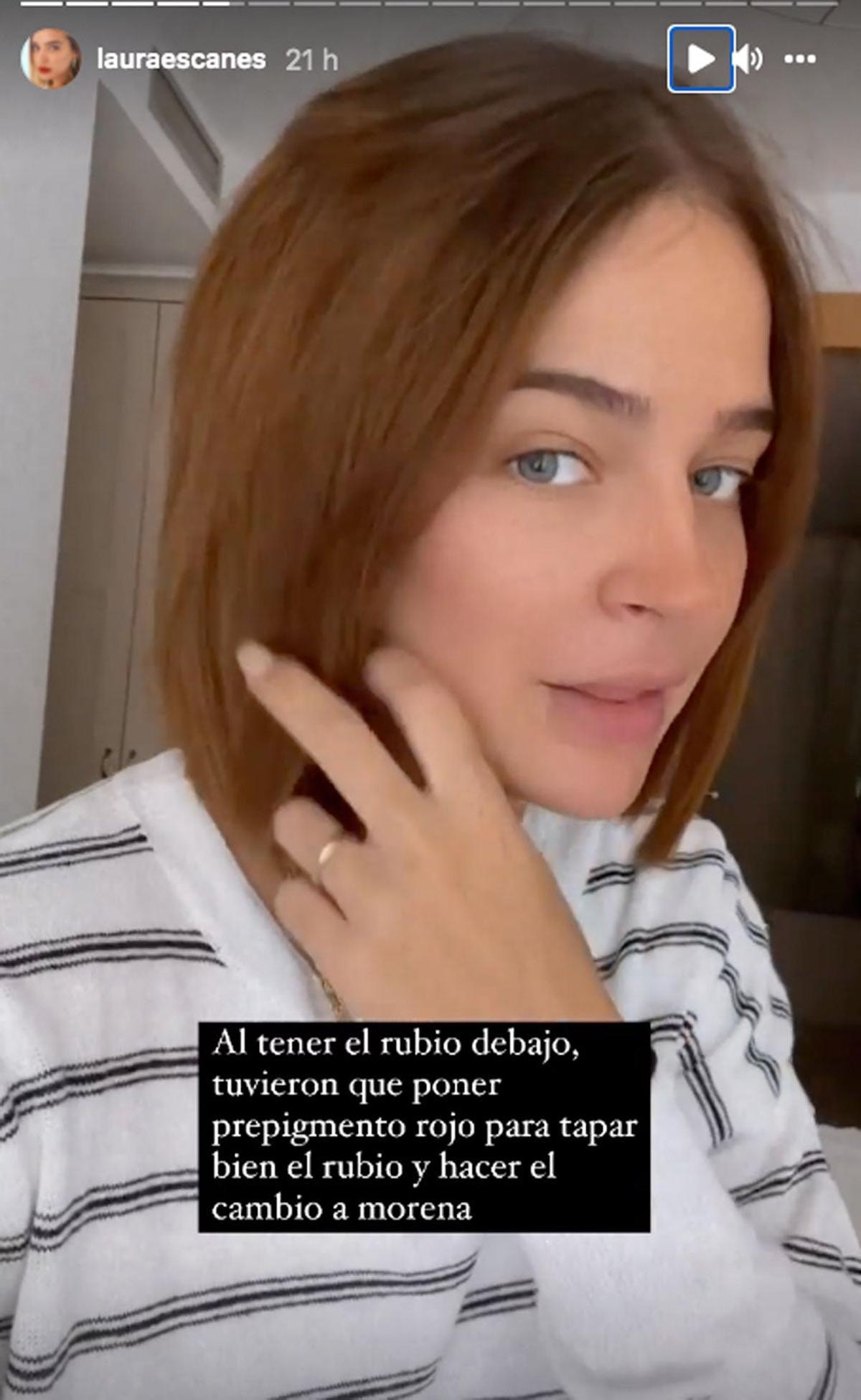Laura Escanes con pelo rojizo