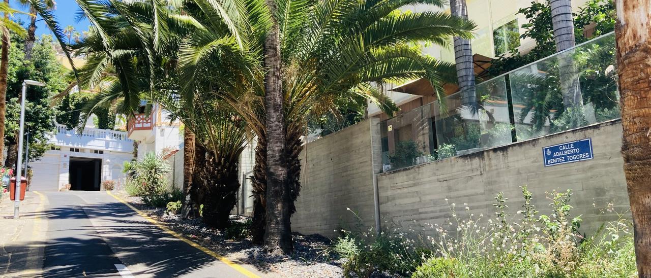 Calle Adalberto Benítez Tugores, en el Distrito Centro-Ifara de Santa Cruz de Tenerife.