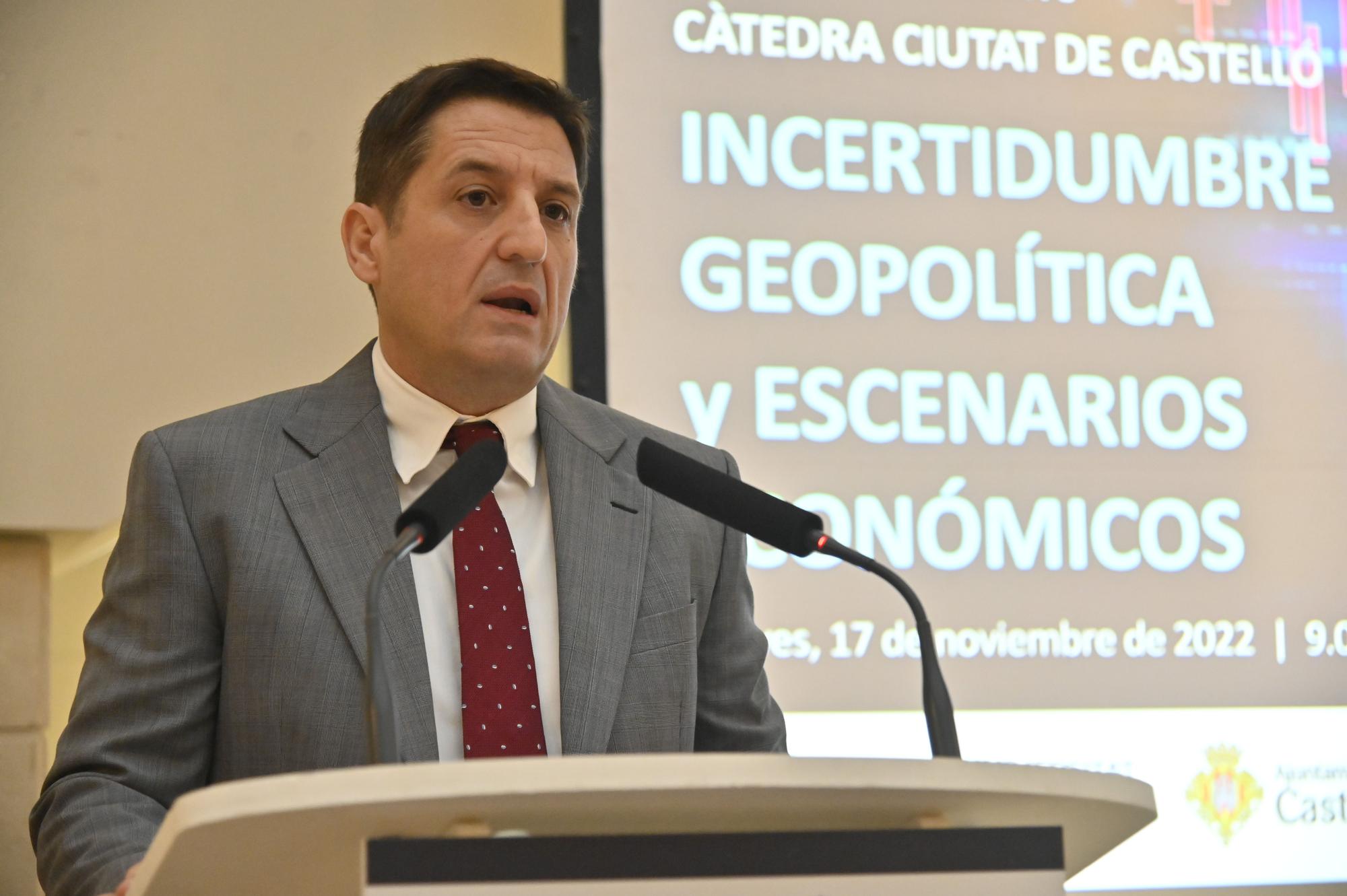 Desayuno informativo Càtedra Ciutat de Castelló: 'Incertidumbre geopolítica y escenarios económicos'