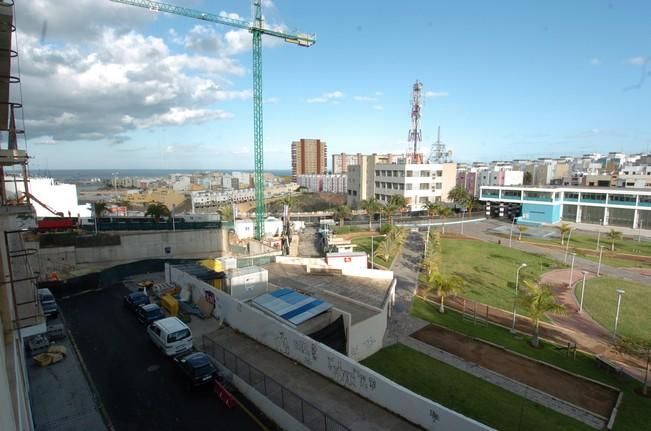 OBRAS TORRES DEL .CANODROMO. DE CIUDAD ALTA