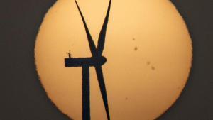 Corbera acollirà les proves del primer aerogenerador metropolità