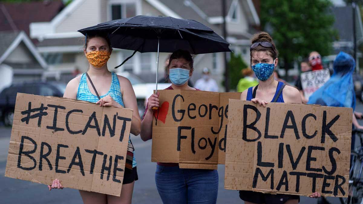 Protestas por la muerte de un ciudadano afroamericano a manos de policías en Estados Unidos.