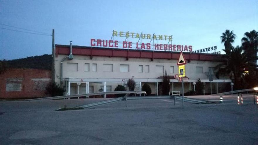 El Cruce de las Herrerías debe a sus empleados casi 200.000 € en atrasos -  El Periódico Extremadura