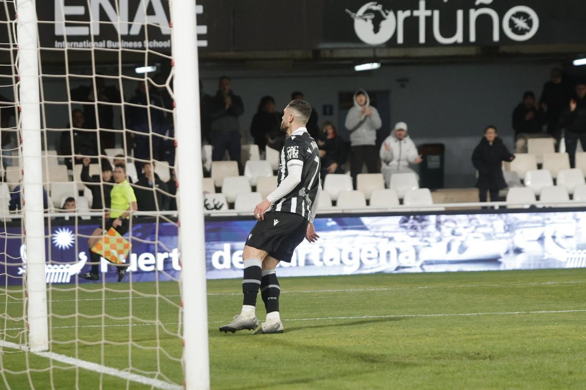 Todas las imágenes del encuentro entre el FC Cartagena y el CE Europa