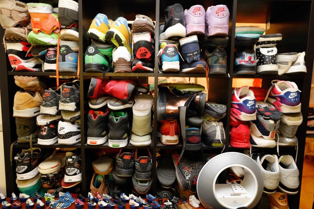 Una colección de más de 1.600 pares de zapatillas Nike - Diario de Ibiza
