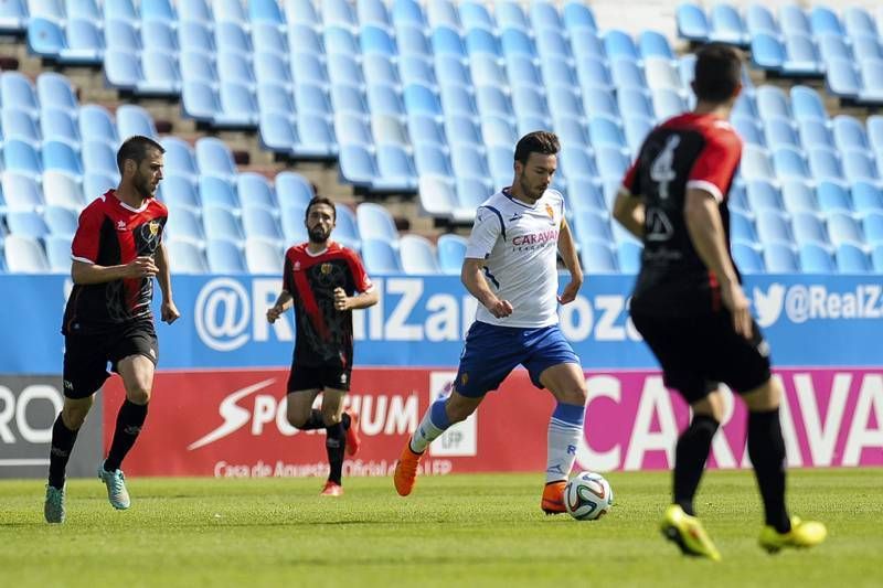 Fotogalería del partido del Real Zaragoza B y el L’Hospitalet en la Romareda