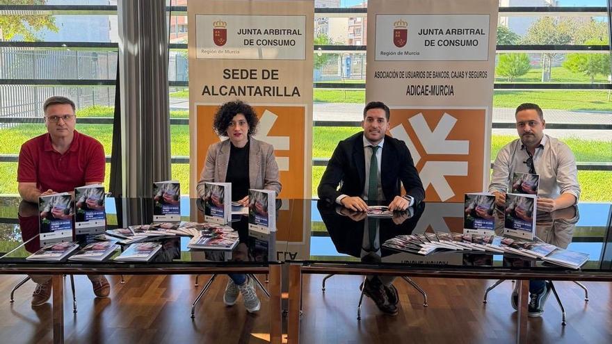 Cinco murcianos son víctimas cada semana de estafas digitales