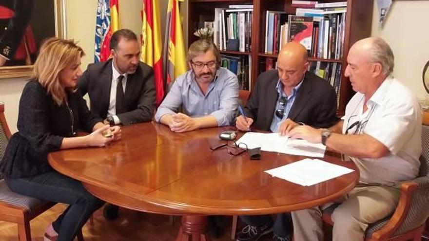 Ibi lanza el plan de renovación de la red de aguas de Campos y Mirasol