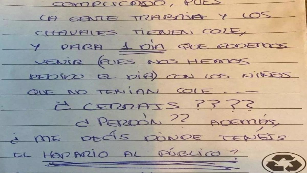 El restaurante estaba cerrado por descanso y le dejaron una de las notas más desconsideradas jamás vistas
