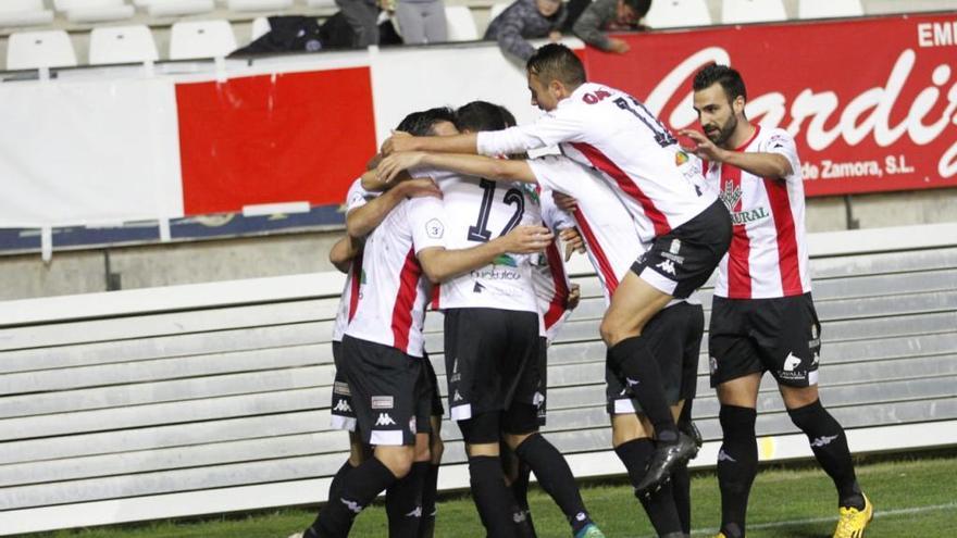 El Zamora CF doblega al Cristo Atlético en uno de sus partidos más serios (2-0)