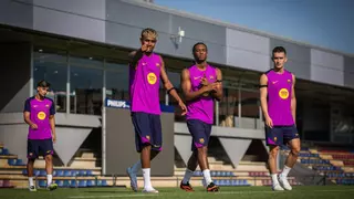 Flick sube la intensidad: las imágenes de la primera doble sesión de la pretemporada del Barça