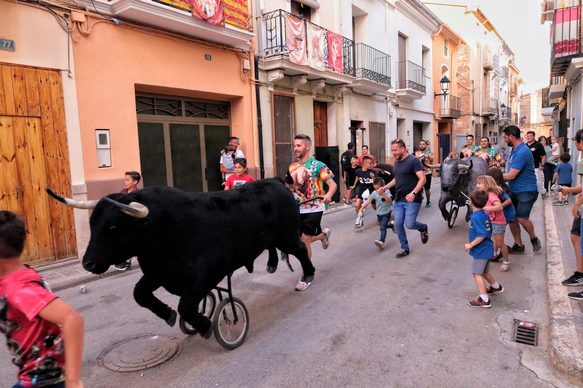 Todas las fotos del último sábado de fiestas de Almassora