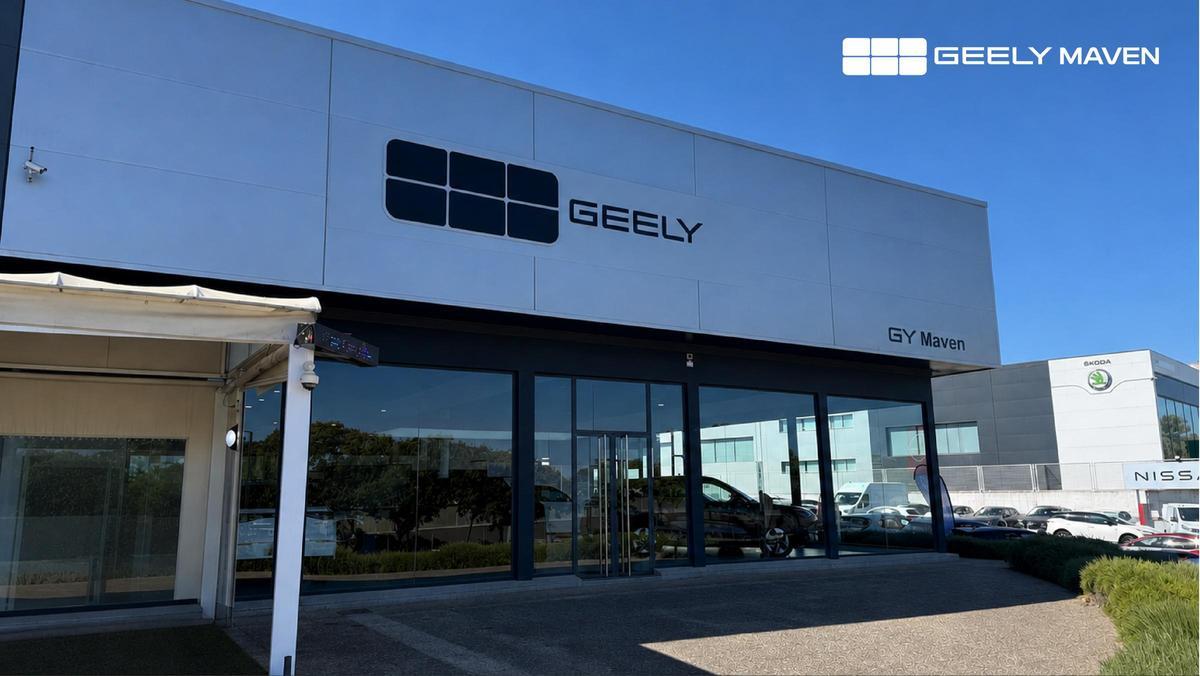 Exterior de las instalaciones de Geely en Grupo Maven, en Badajoz.