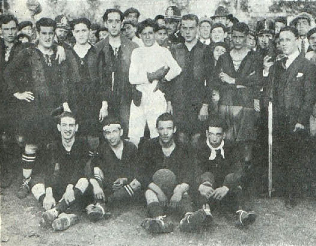 1923 Córdoba foot-ball Club tras un partido ante el Pueblonuevo.jpg