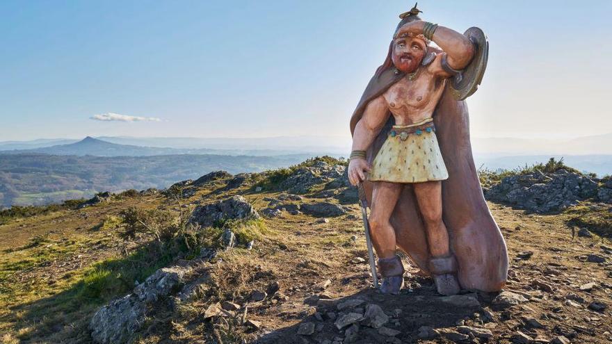 Una parte da ruta, que inclúe motivos mitolóxicos enxebres, polo Monte Viso que organiza o Concello de Ames o día 18. Foto: CSC