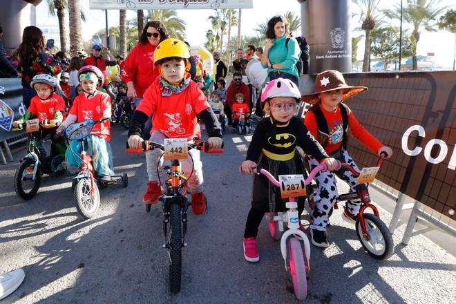 ¡Búscate en nuestra galería de fotos de la Marcha Cicloturista des Porquet!