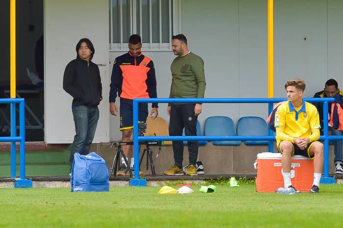 Entrenamiento de la UD Las Palmas, en Barranco ...