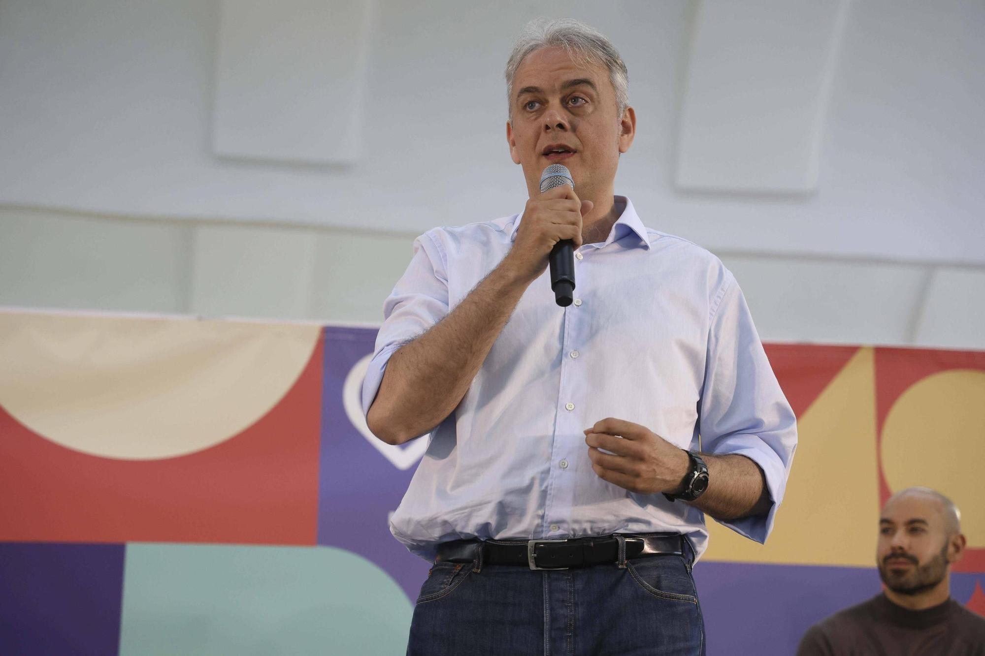 Yolanda Díaz hace campaña por Unides Podemos en Alicante