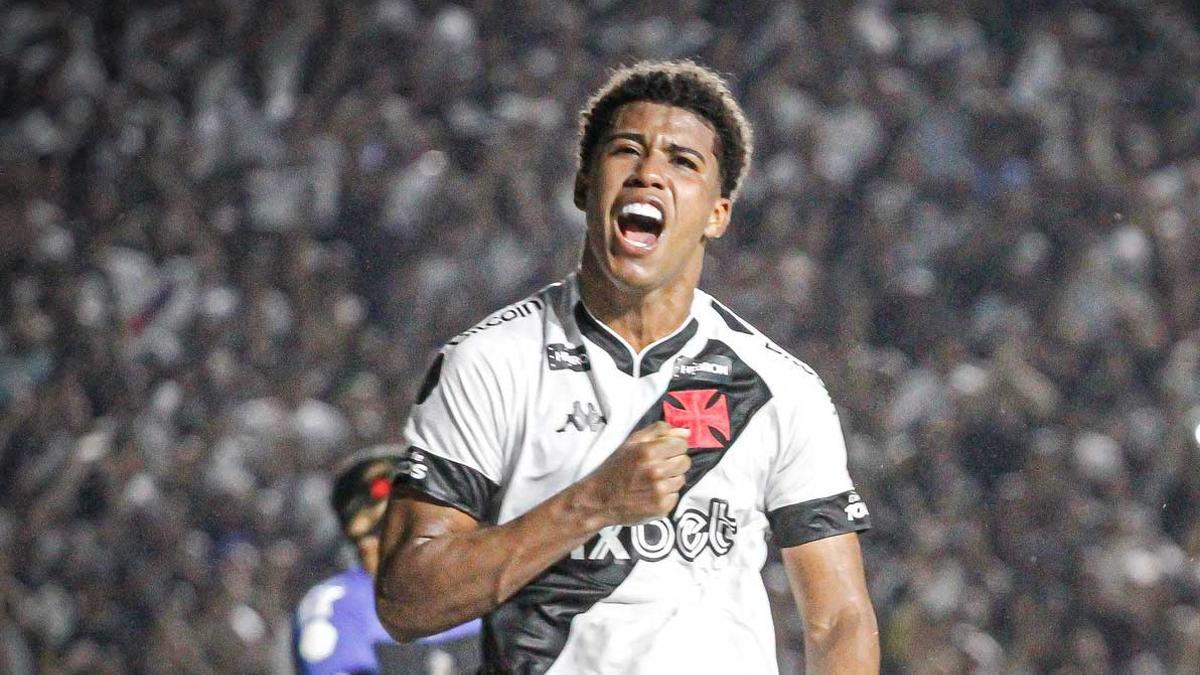 Andrey Santos, del Vasco da Gama, uno de los jugadores que observa el Barça