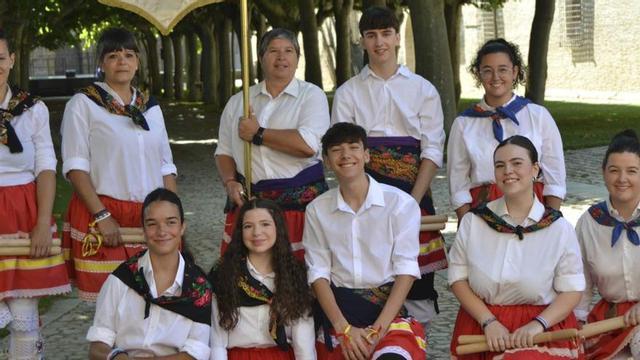 Los danzantes de Ambel participaron en esta jornada junto a los de Añón del Moncayo, Mallén, Novillas y Talamantes.