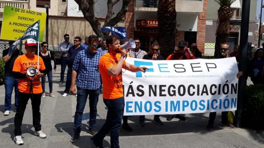 Manifestación del FESEP-SPPLB frente al Ayuntamiento de Sant Joan d´Alacant