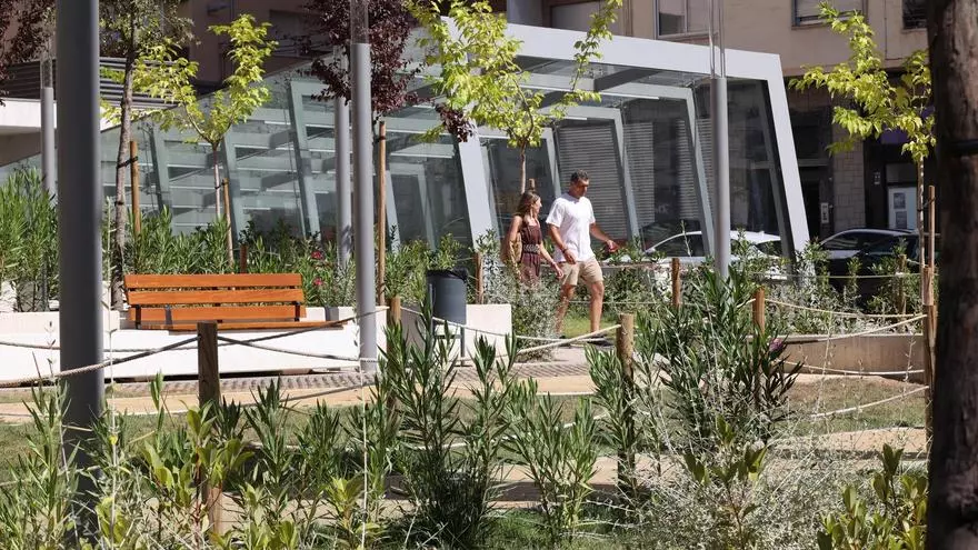Así se encuentra en parque de la Rosaleda de Alcoy