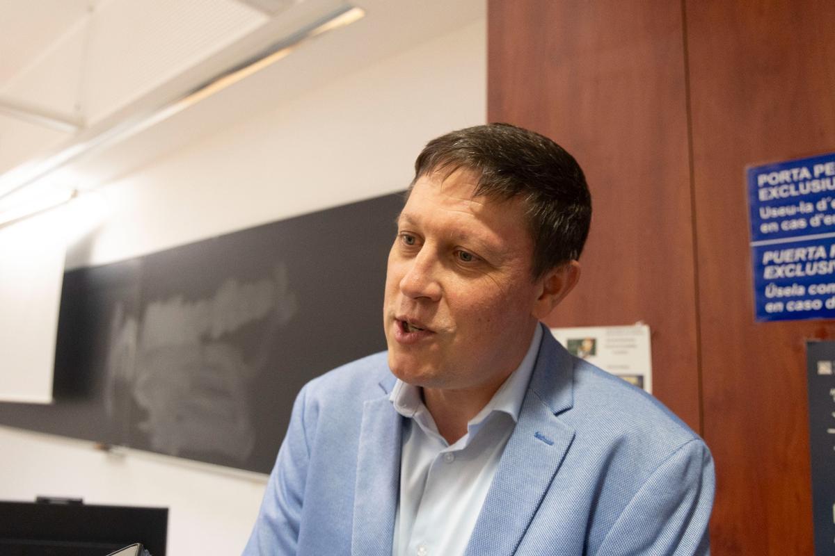 El doctor del Hospital de Alicante Gerardo García