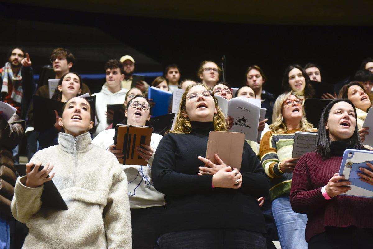 Ensayo del Concierto por la Paz del proyecto educativo Chorus en el Coliseum