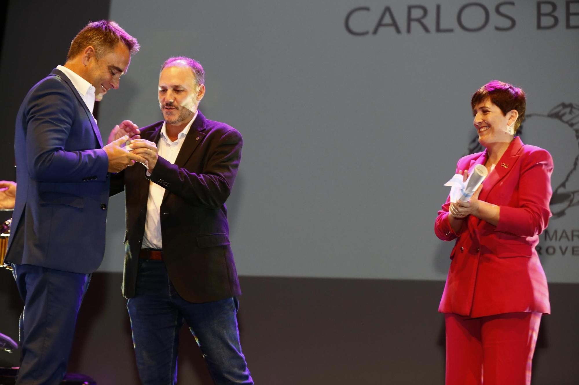 Así es un viernes 13 en la Festa do Marisco de O Grove.