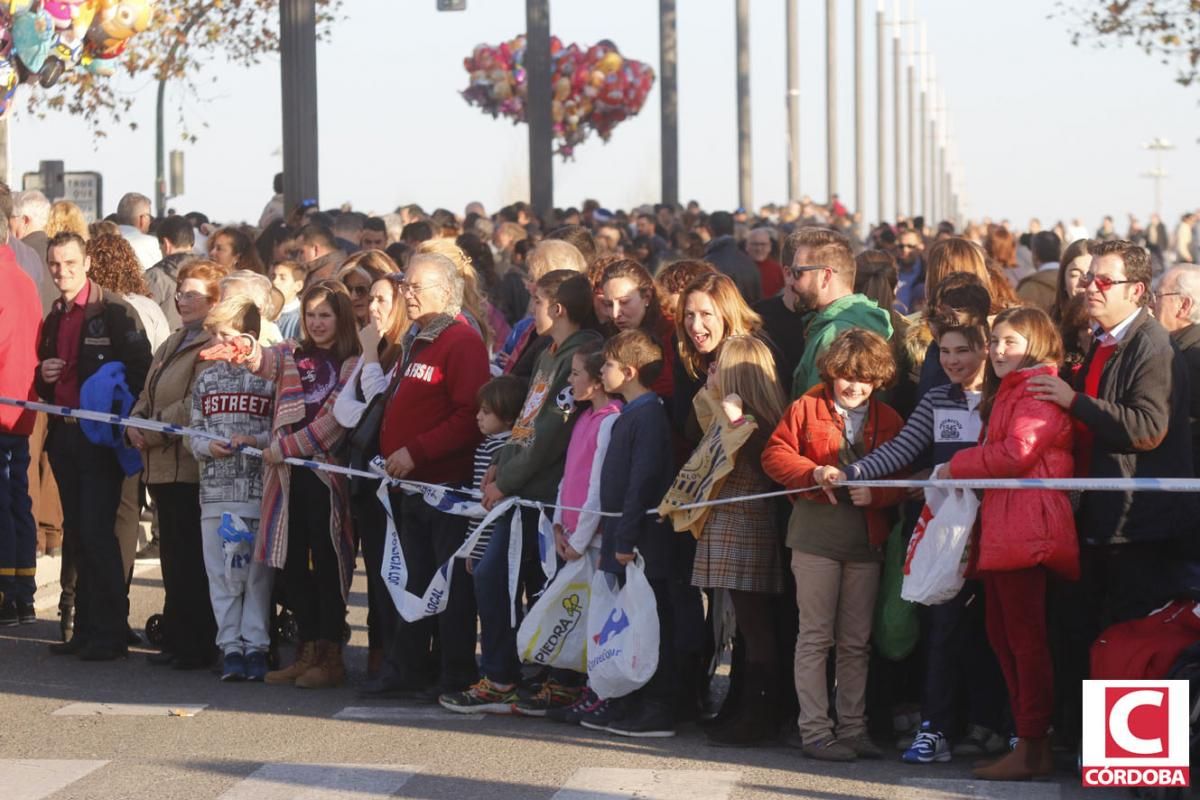 FOTOGALERÍA / Cabalgata de los Reyes Magos en Córdoba