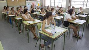 Imagen de las recientes oposiciones a profesor, en Alicante.